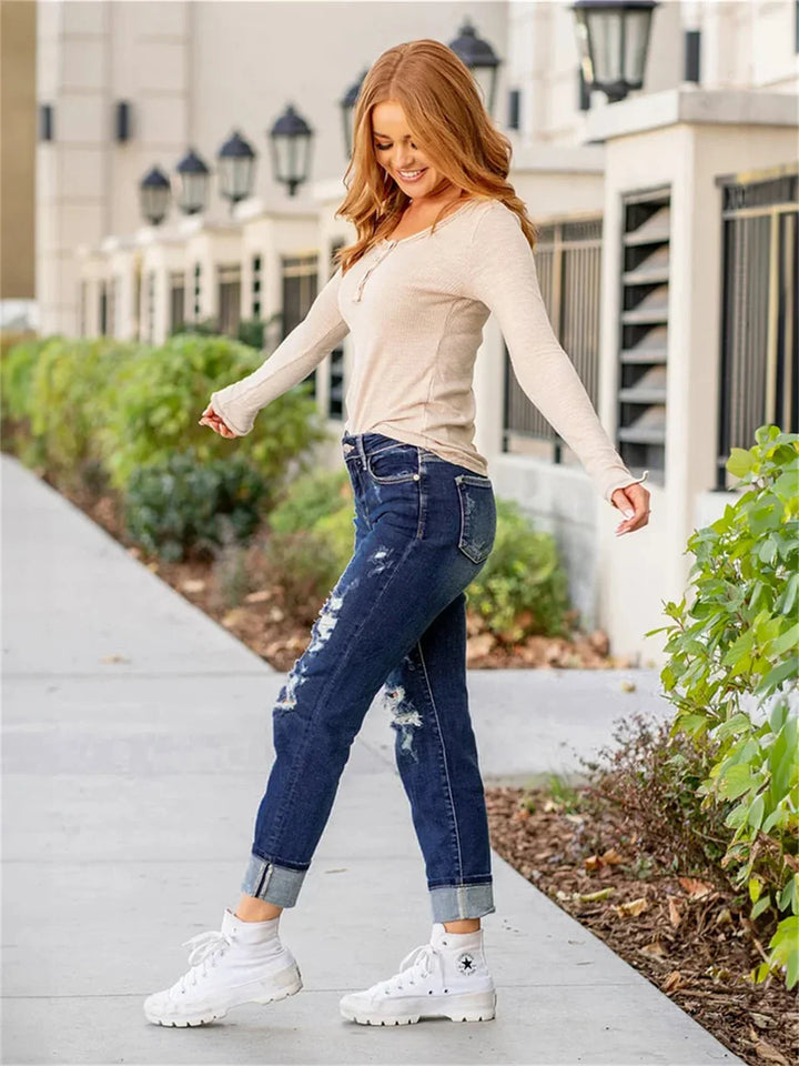 Mariella | Sculpting Distressed Boyfriend Jeans