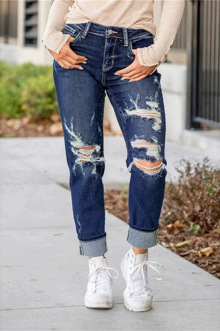 Mariella | Sculpting Distressed Boyfriend Jeans